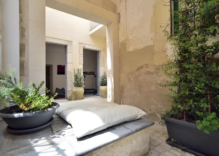 Domus Sbircio
